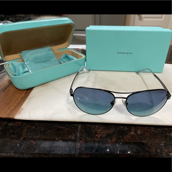 Tiffany & Co. Accessories - Tiffany & Co. Aviator Sunglasses